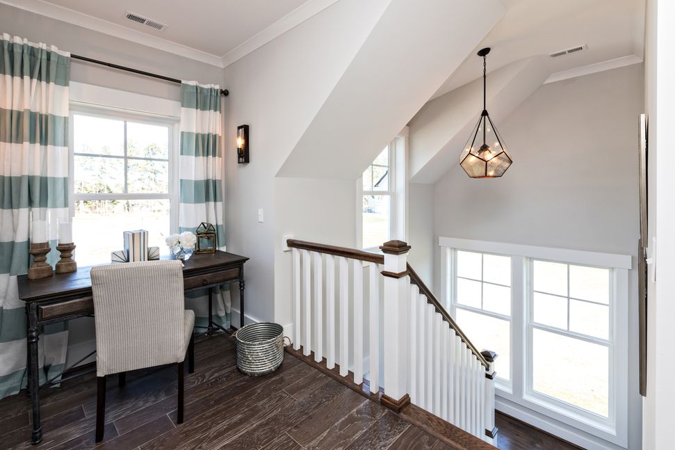 What Causes Windows to Stick in Older Washington, D.C. Homes