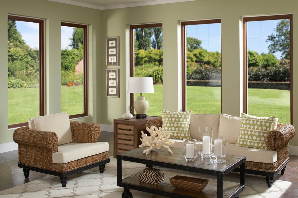 How Replacement Windows Improve Comfort in Sun-Facing Rooms